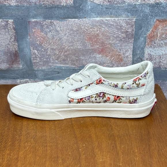 Vans Kids Cream Floral Sneakers - Picture 9 of 11